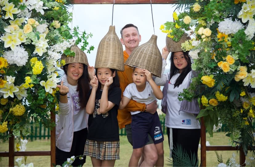 Alice Lou with her family